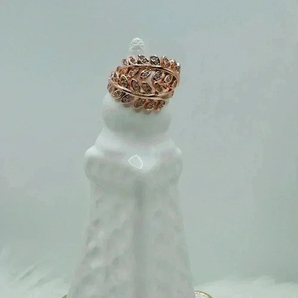 Zircon Olive Branch Leaf Small Hoop Earrings Rose Gold - Picture 3 of 5